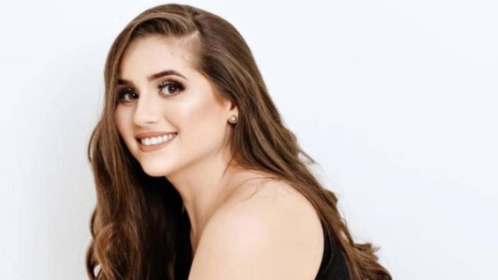 Hombre denuncia la desaparición de su esposa regia en Reynosa