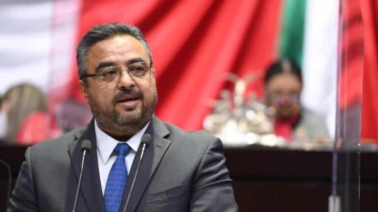 Se reúne Víctor Pérez con Miguel Flores