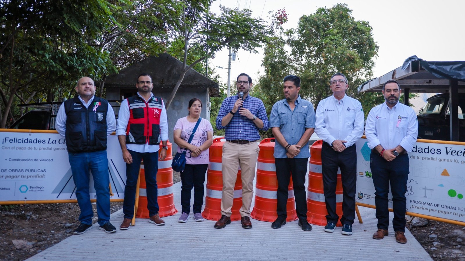 Entrega David de la Peña nueva vialidad en la comunidad de La Cieneguilla