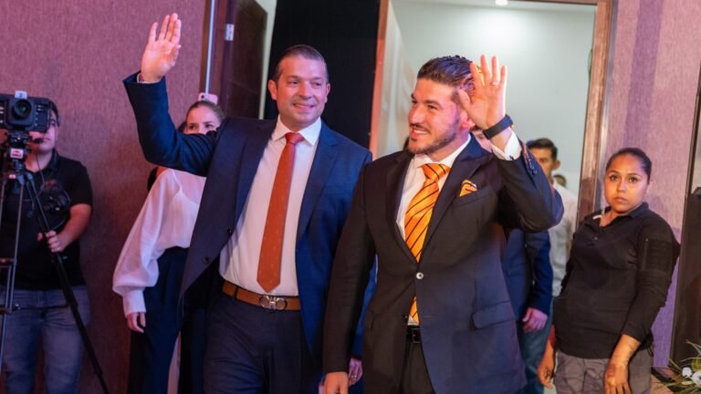 Anuncia Samuel 50 nuevos camiones y obras viales para El Carmen