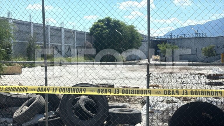 Hallan cadáver en avanzado estado de descomposición en terreno baldío de Guadalupe