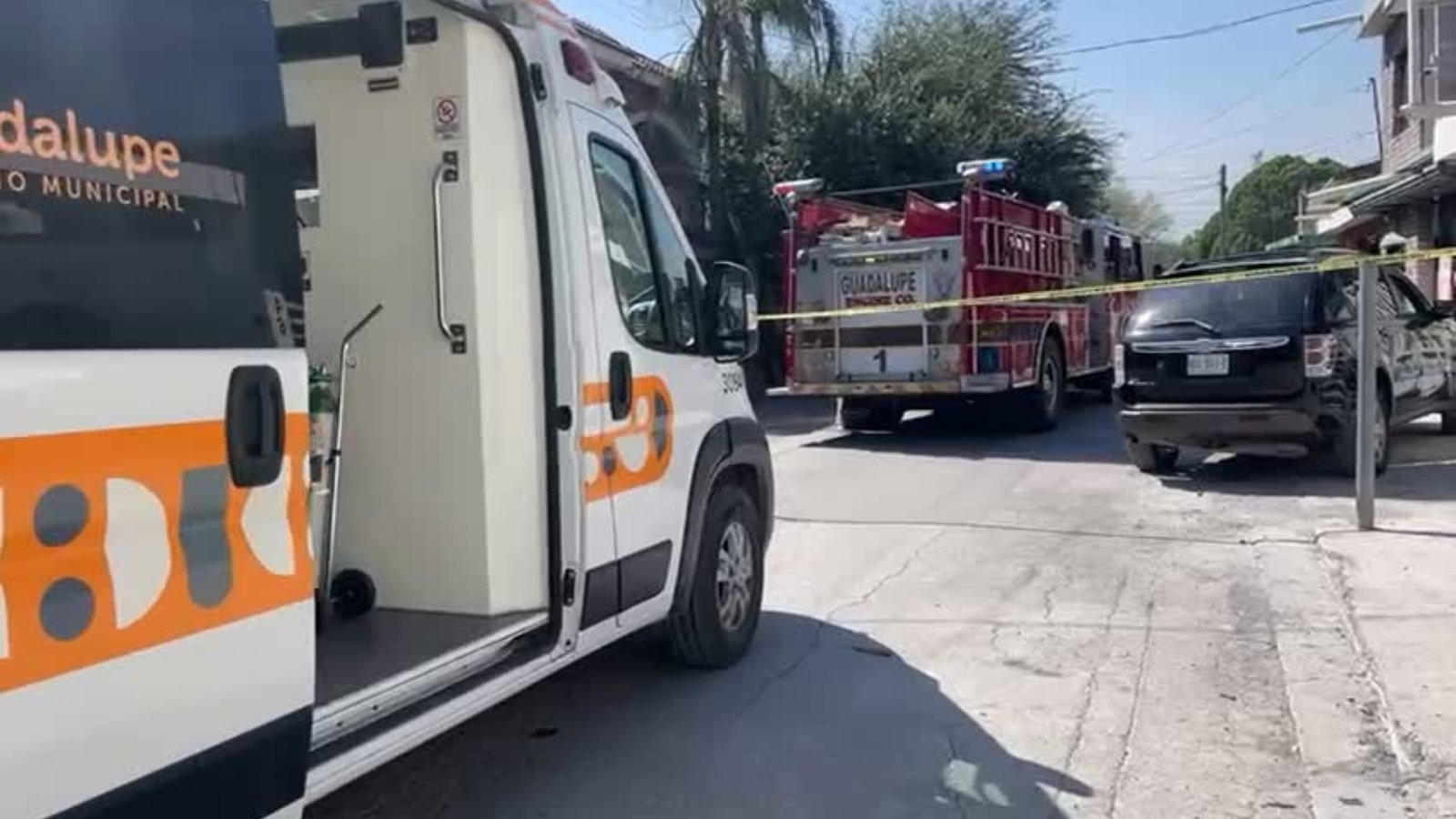 Muere menor de 14 años en incendio en Guadalupe; rescatan a cinco personas más