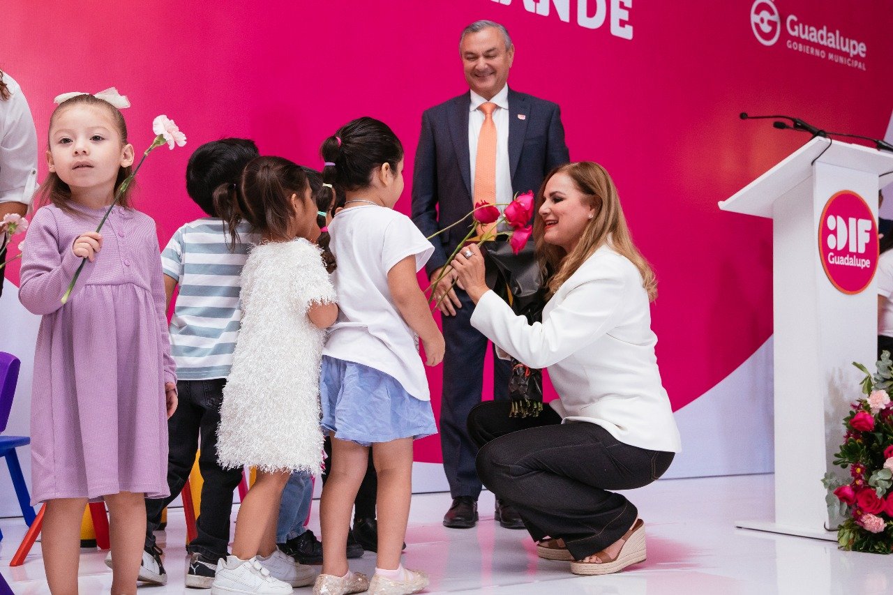 Blanca Treviño rinde su primer informe al frente del DIF Guadalupe