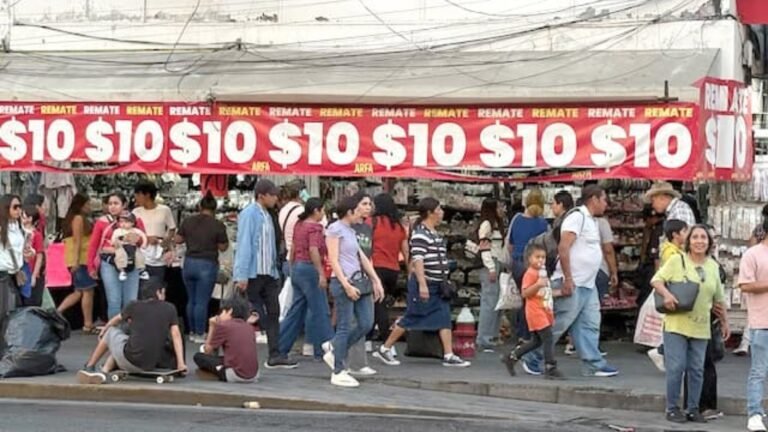 afluencia en el Centro de Monterrey por Buen Fin