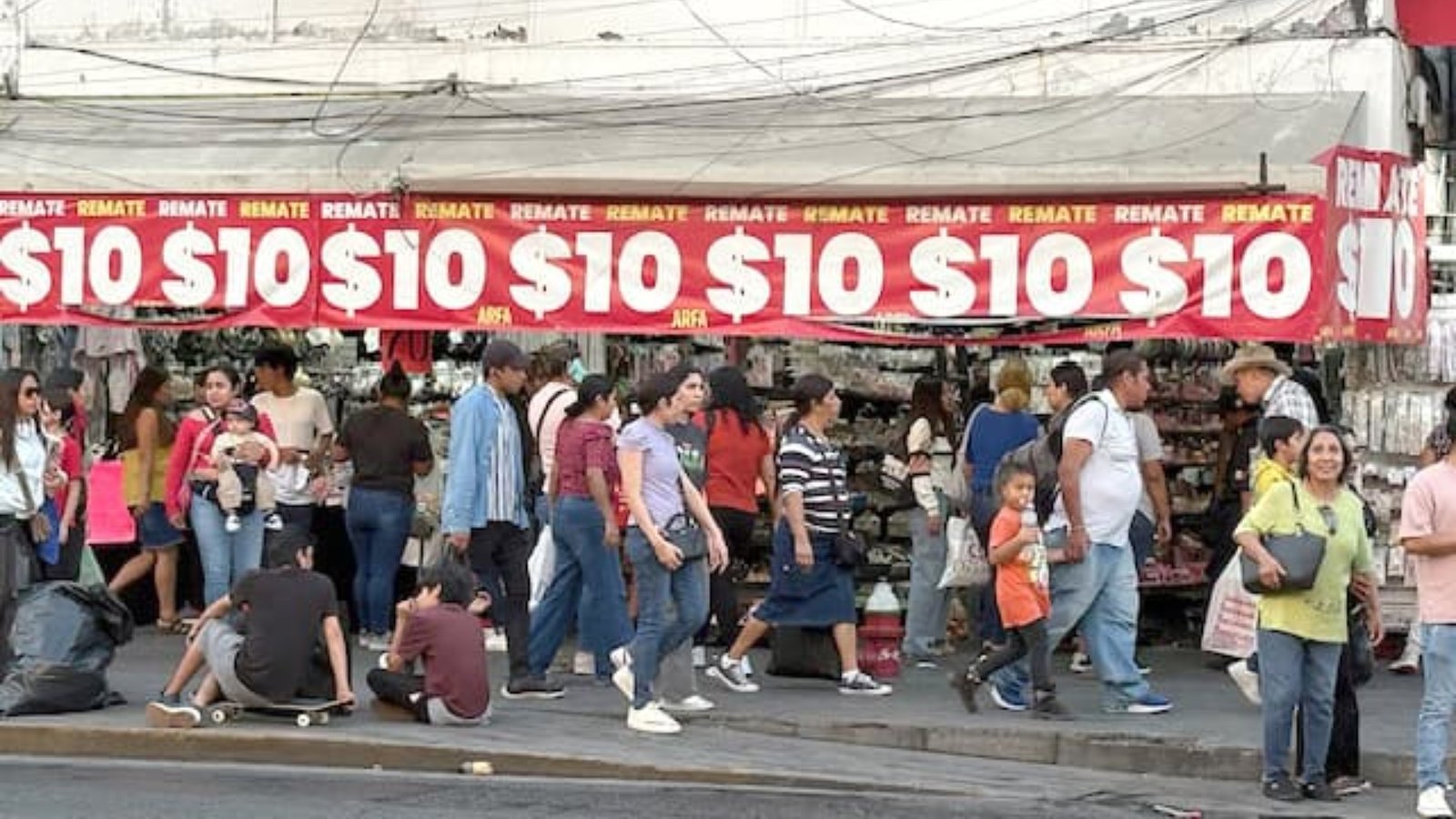 afluencia en el Centro de Monterrey por Buen Fin