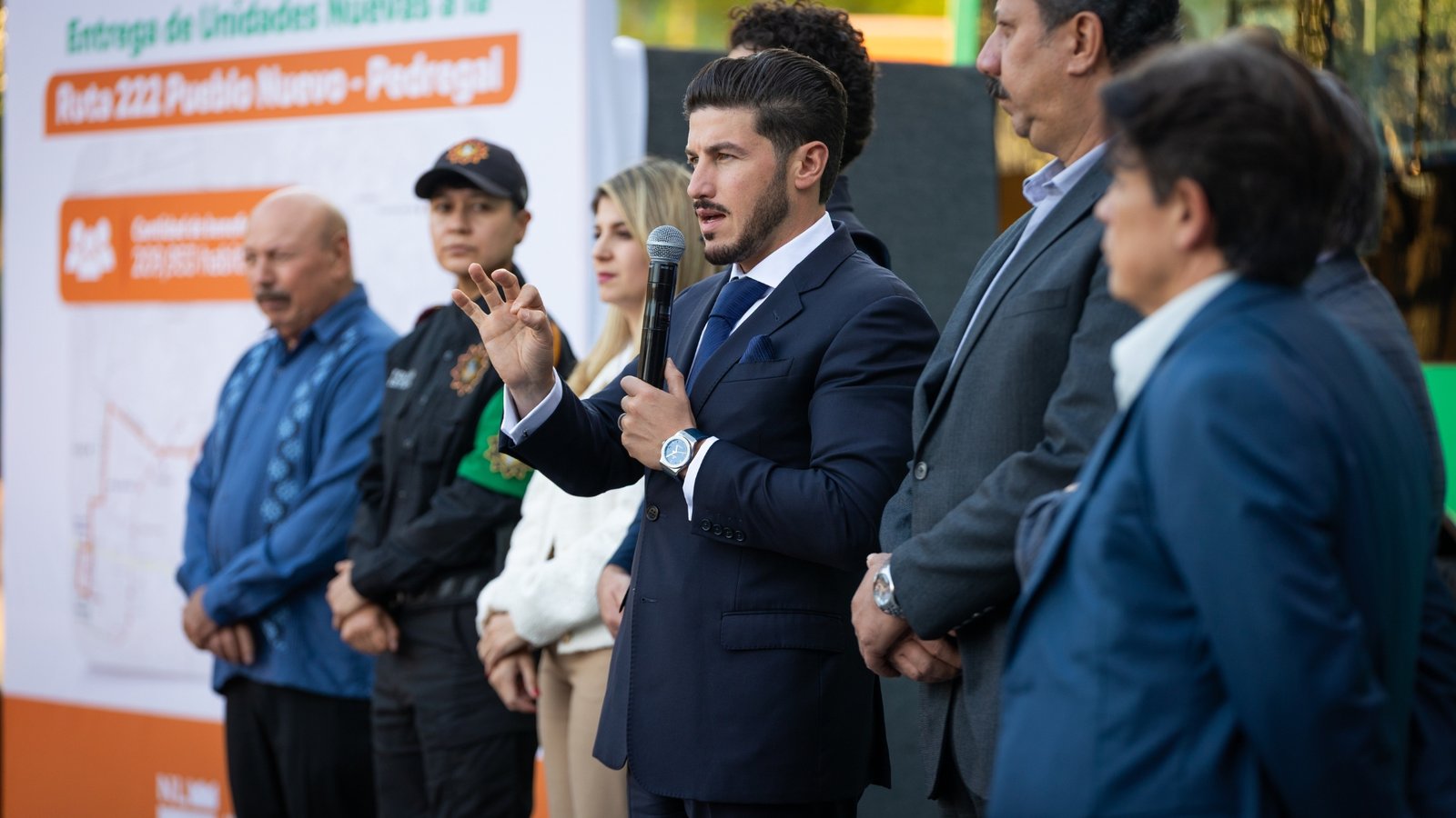 Samuel promete mejoras en transporte publico
