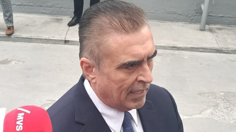 César Garza Villarreal Samuel García diálogo alcaldes Nuevo León