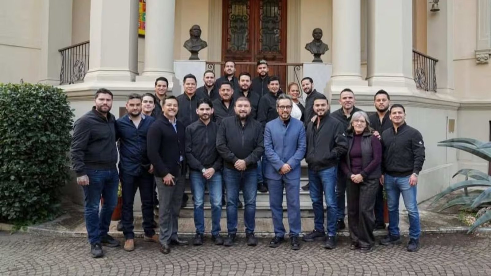 Plecas e informacion - 2025-11-18T185833.071