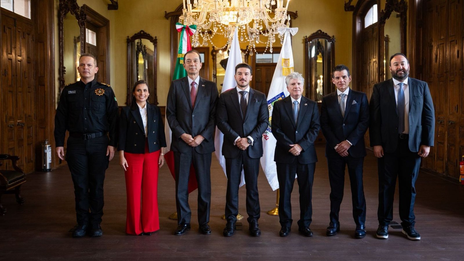 Plecas e informacion - 2025-11-19T172214.676