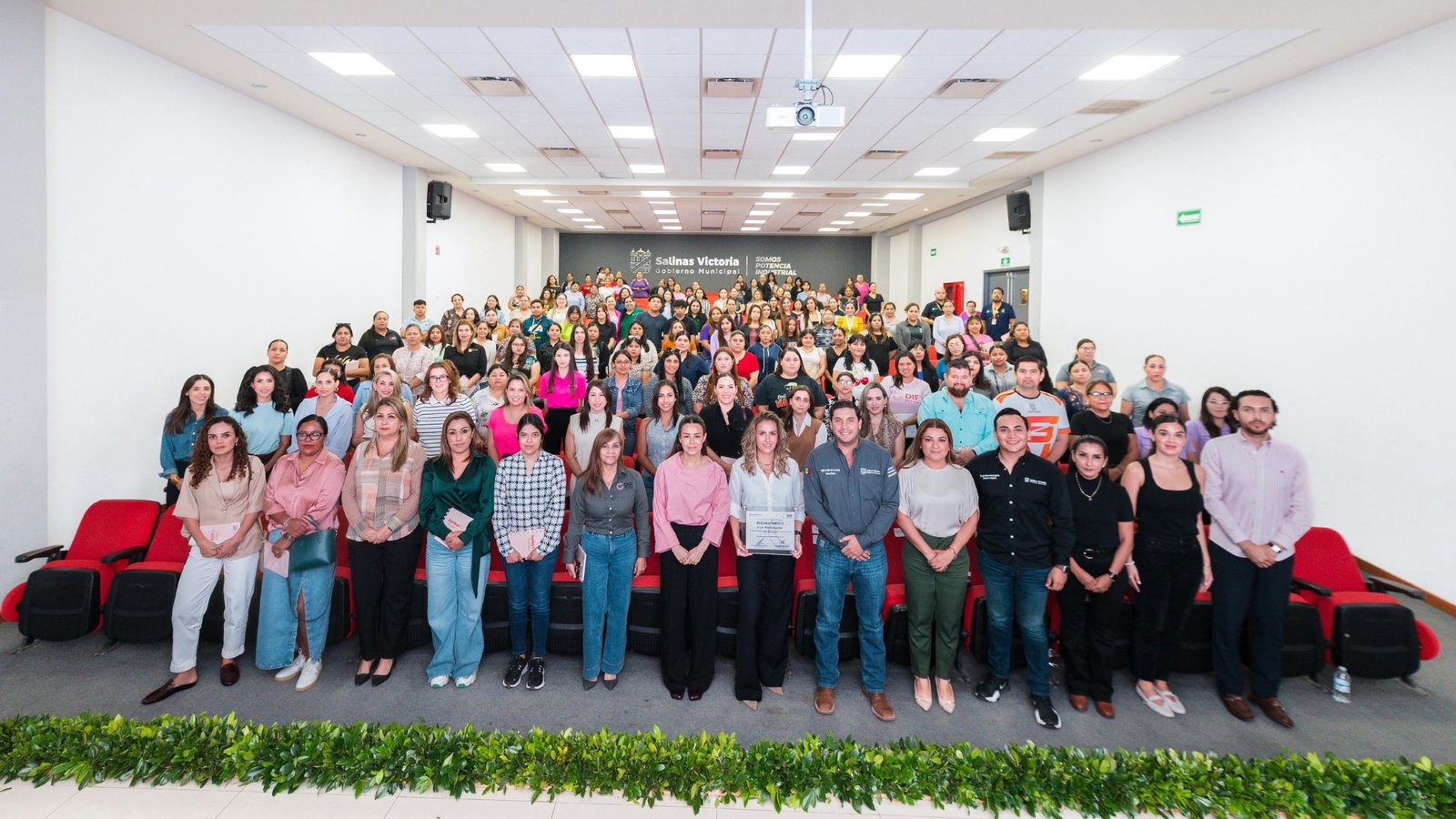 Plecas e informacion - 2025-11-19T183330.635