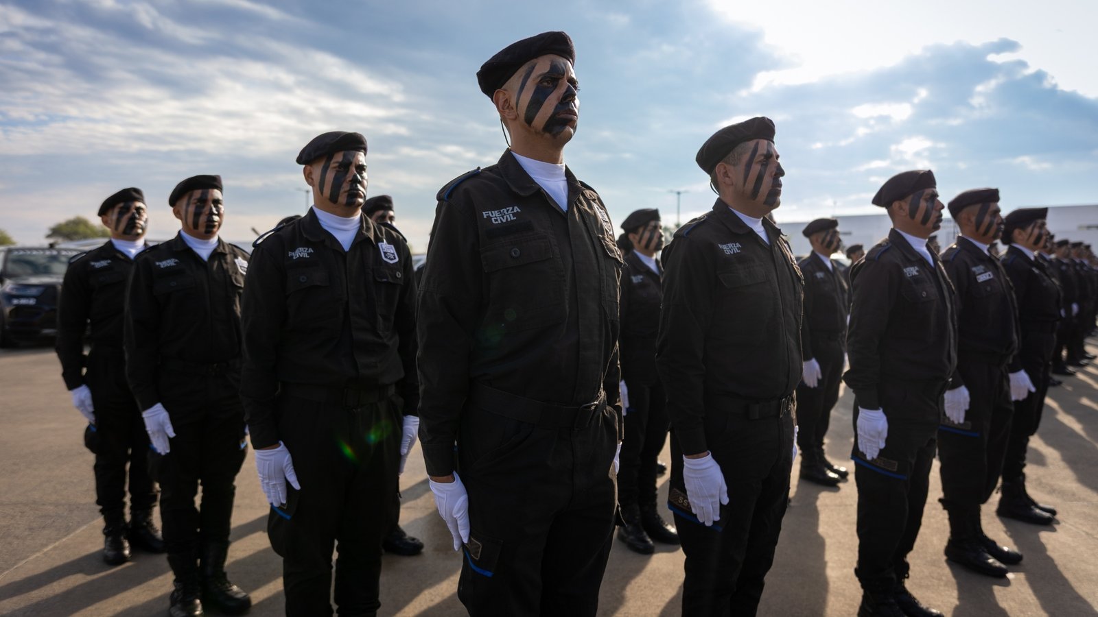 Fuerza Civil 200 policías