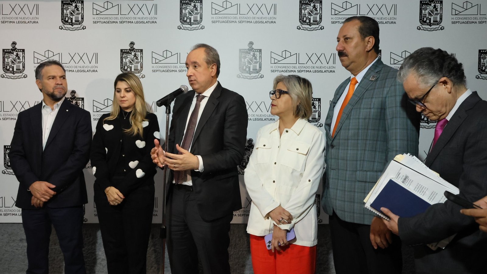 Carlos Garza Ibarra comparece ante Congreso Local sobre finanzas y deuda 2026