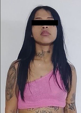 Elementos de la Policía de Santa Catarina detienen a personas por usurpación de funciones y posesión de drogas