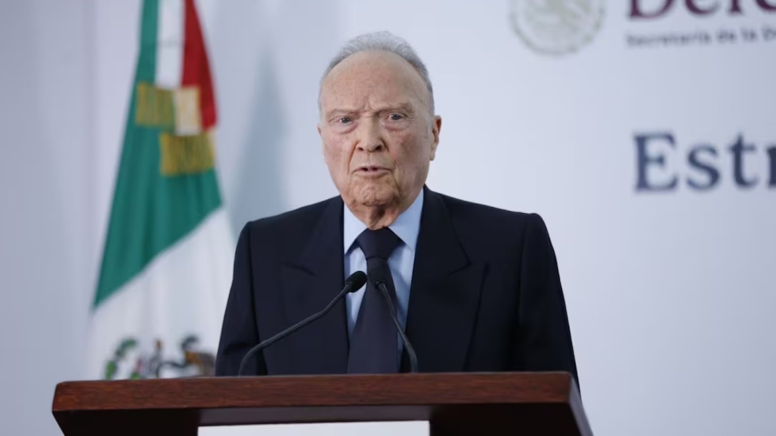 Sheinbaum salida Gertz Manero FGR embajada