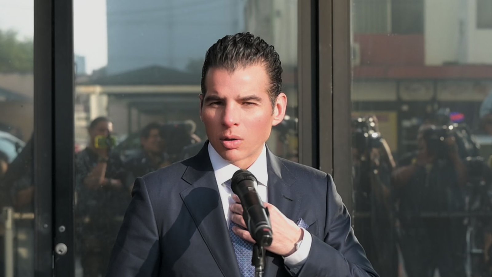 Plecas e informacion - 2025-12-01T170128.462