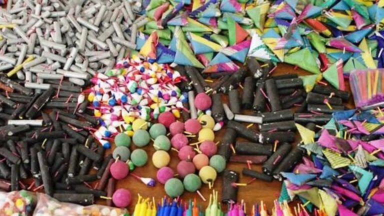 Operativo de decomiso de pirotecnia en el Centro de Monterrey.