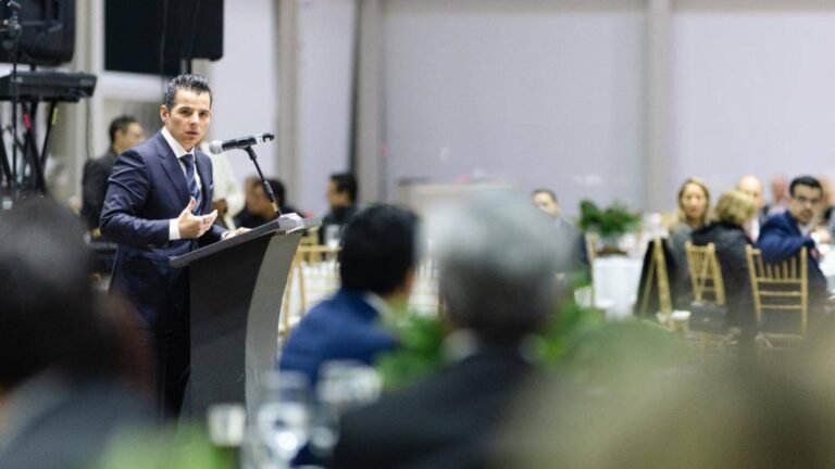 Plecas e informacion - 2025-12-09T172238.940