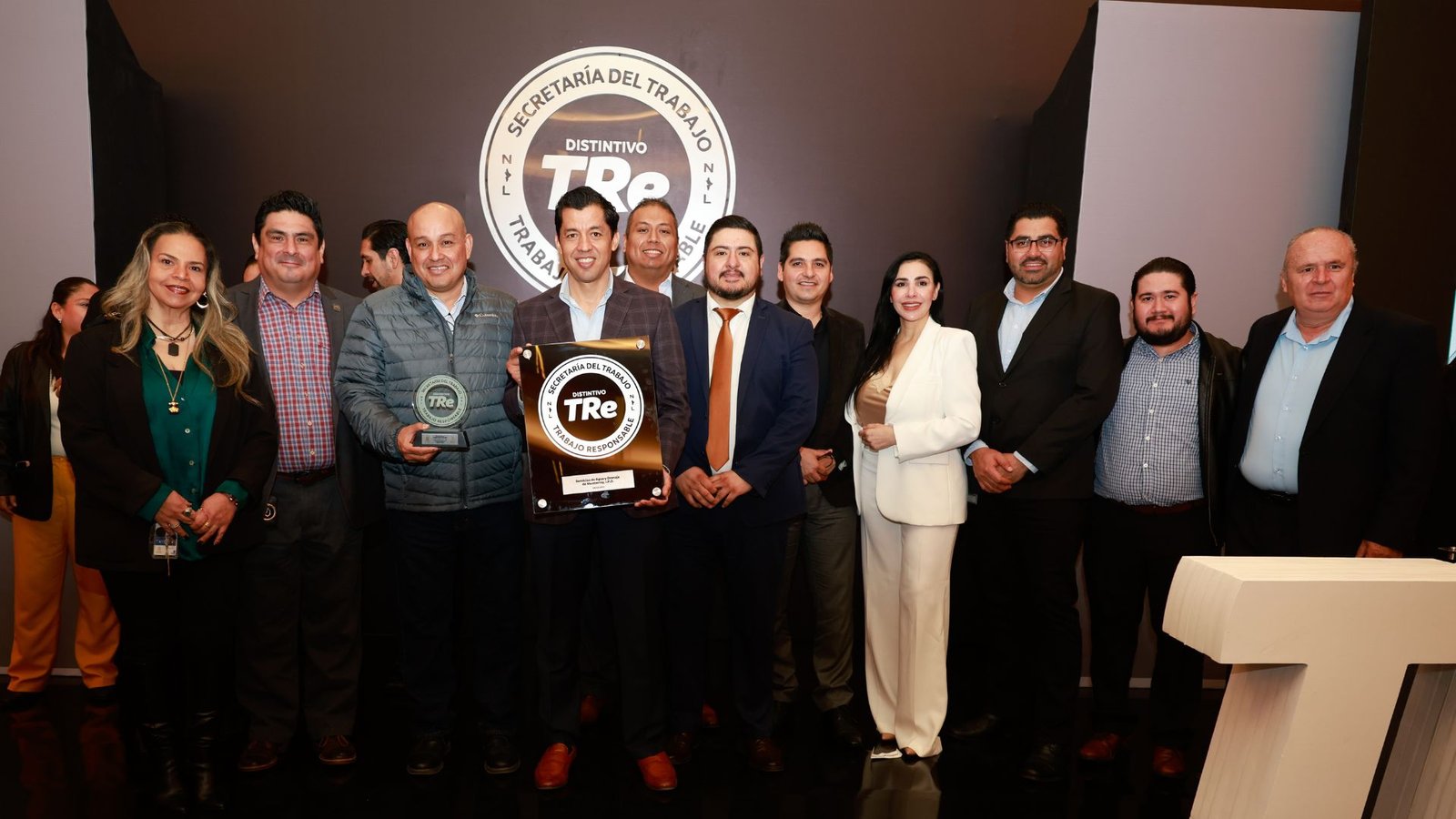 Plecas e informacion - 2025-12-09T175546.008