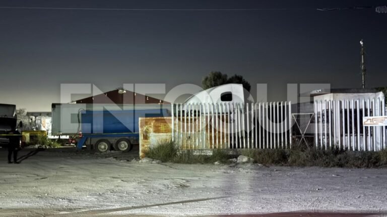 Policía detiene a presuntos ladrones de camión de carga en Escobedo