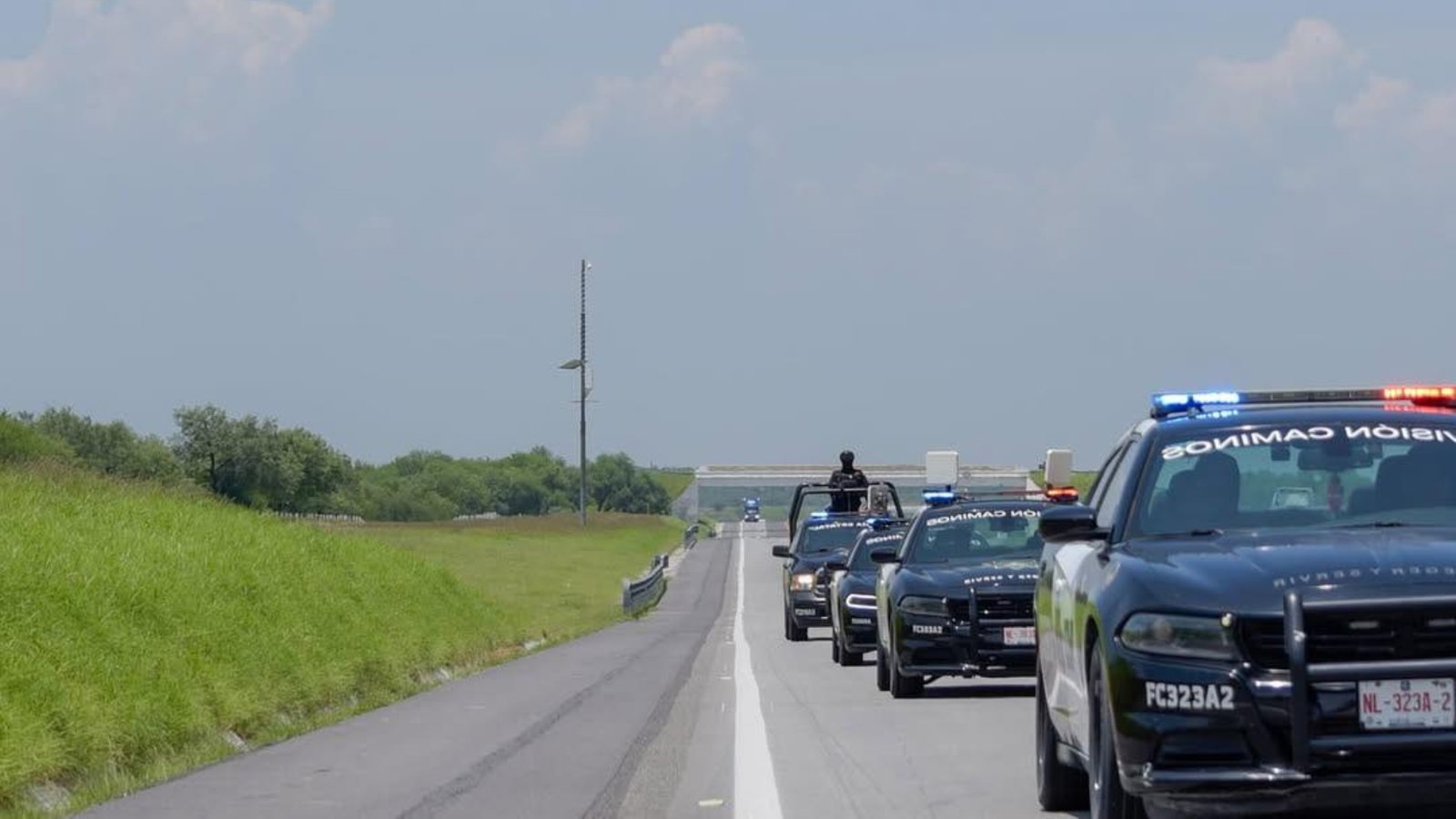 Escolta de caravanas en carreteras de Nuevo León