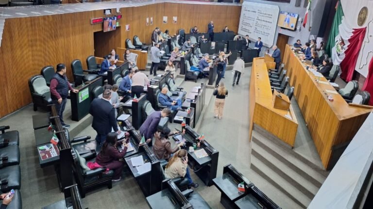 Congreso de Nuevo León analiza acciones legales por Presupuesto 2026.