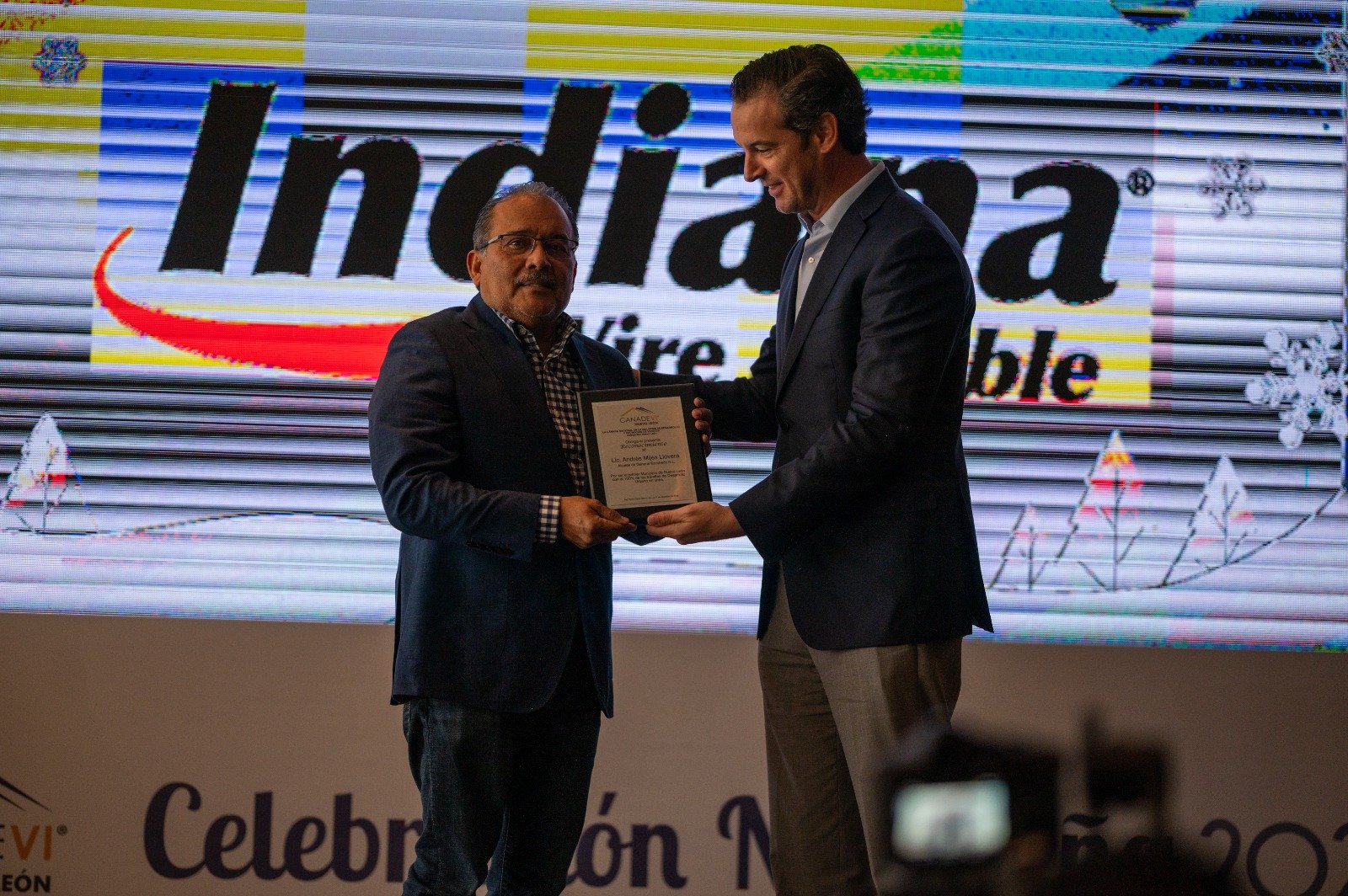 Reconocen a Escobedo por digitalizar todos sus trámites urbanos