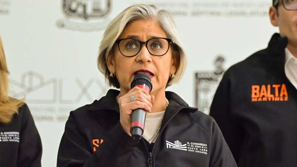 La bancada emecista pide frenar el acuerdo con Next Energy por presunto incumplimiento.