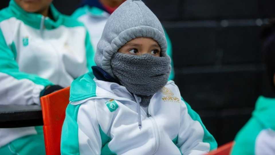 Secretaría de Educación, bajas temperaturas, asistencia escolar.