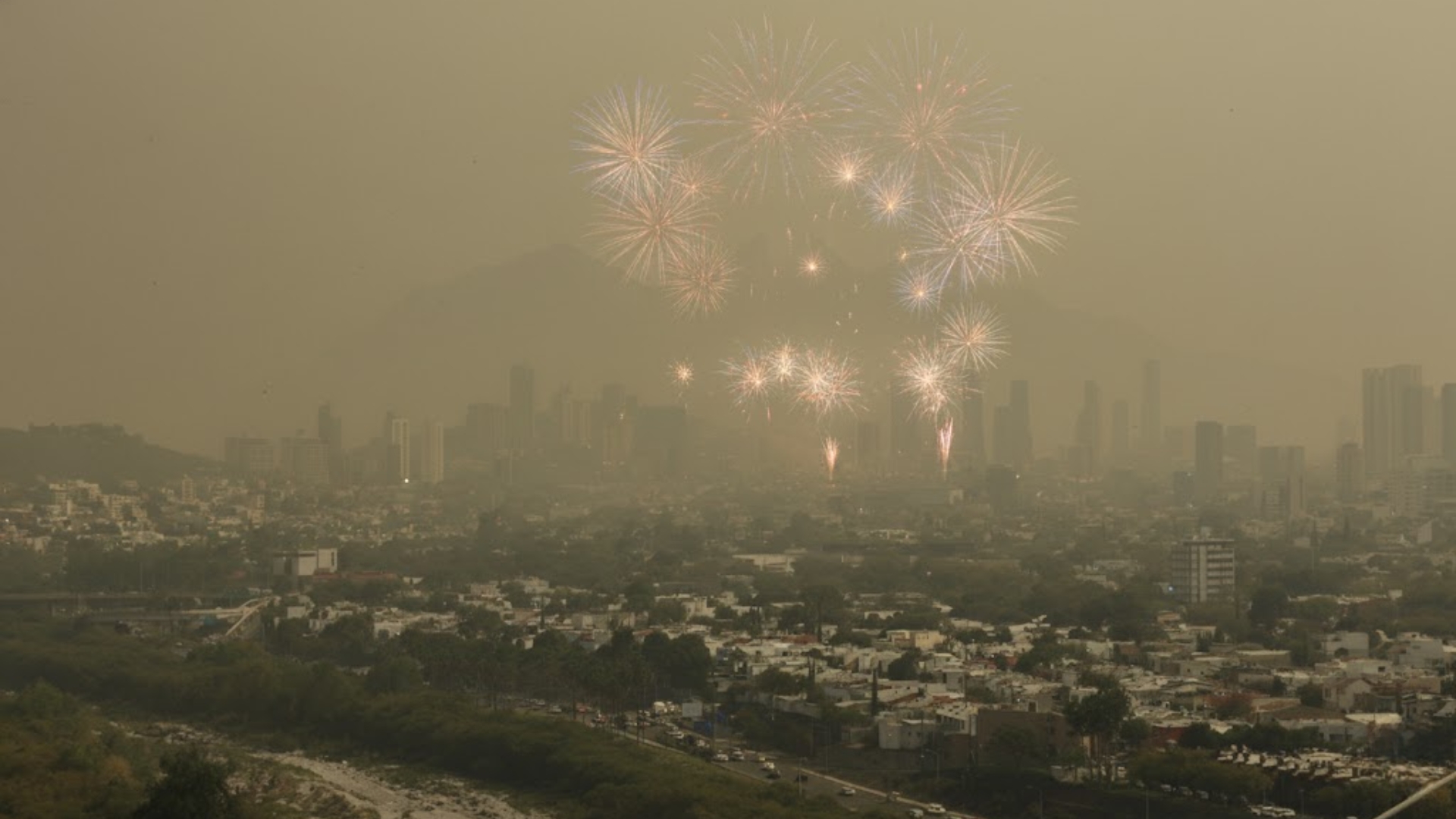 Arranca 2026 con mala calidad del aire en Nuevo León