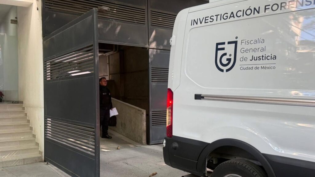 Muere abuelito mientras evacuaba edificio en sismo en Ciudad de México