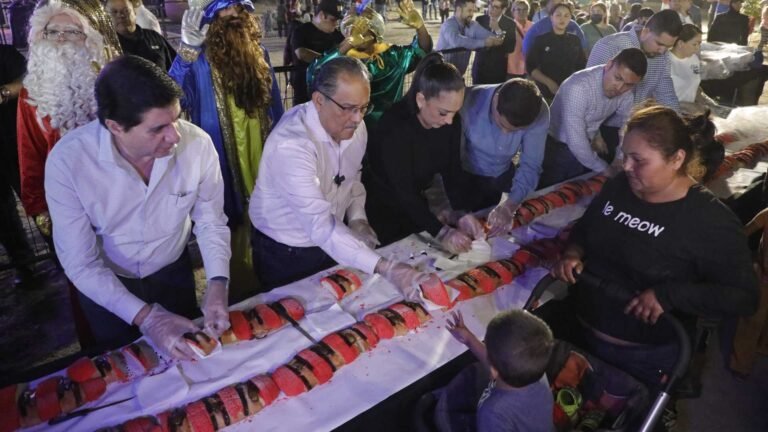Cierran festejos decembrinos con Día de Reyes en Escobedo