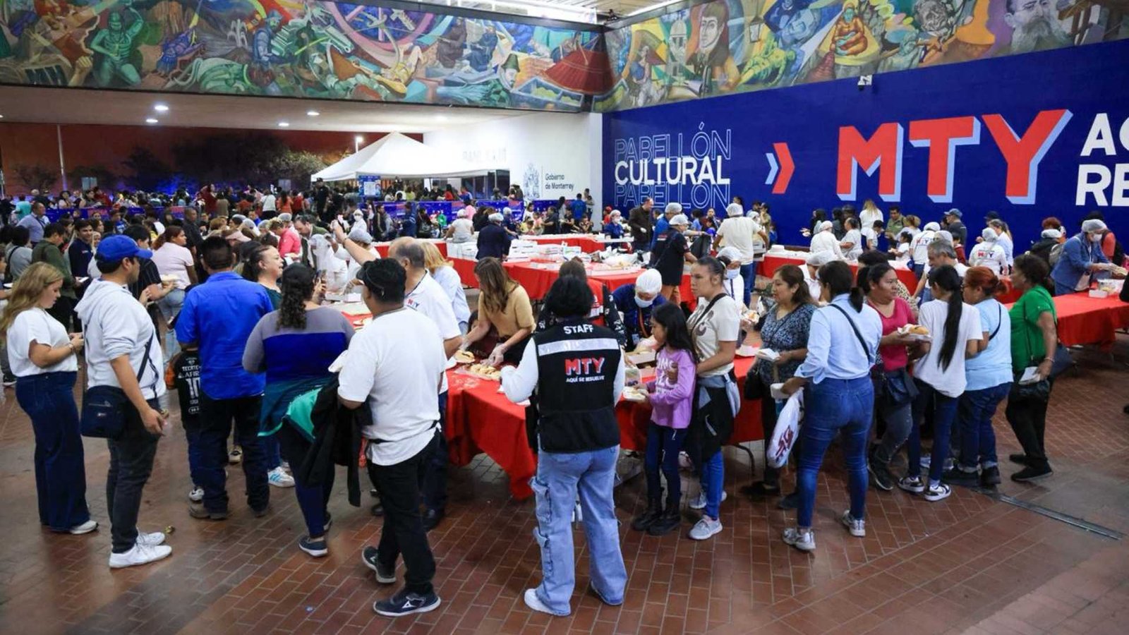 Regia Navidad concluye con fiesta familiar y Rosca Mundialista
