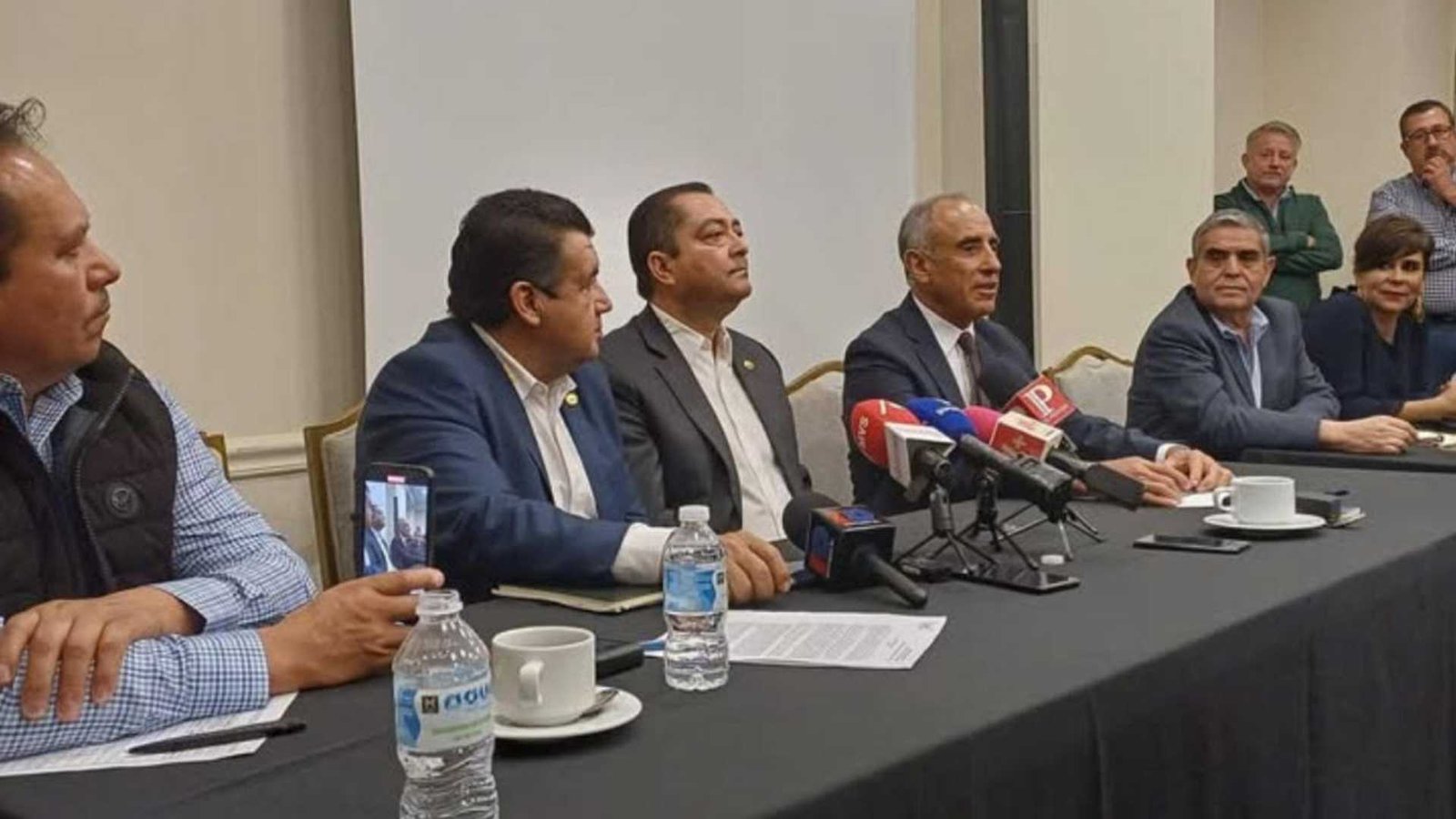 Conatram denuncia cobros indebidos y abusos en municipios de NL