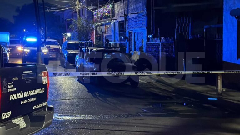 Localizan vehículo con reporte de robo en Santa Magdalena