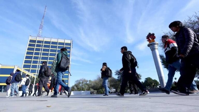 Más de 220 mil estudiantes inician clases en la UANL para el semestre enero-junio 2026