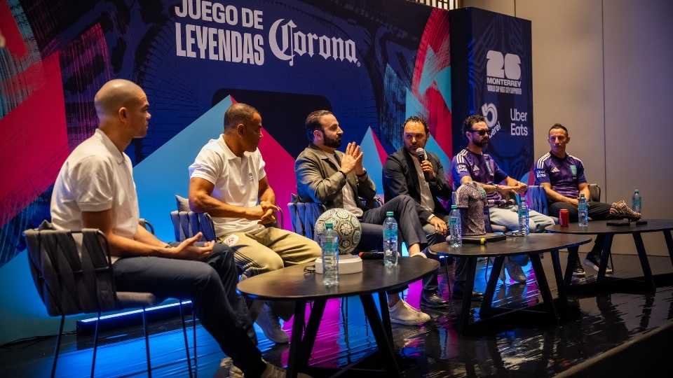 Leyendas del futbol en Monterrey rumbo al Mundial 2026