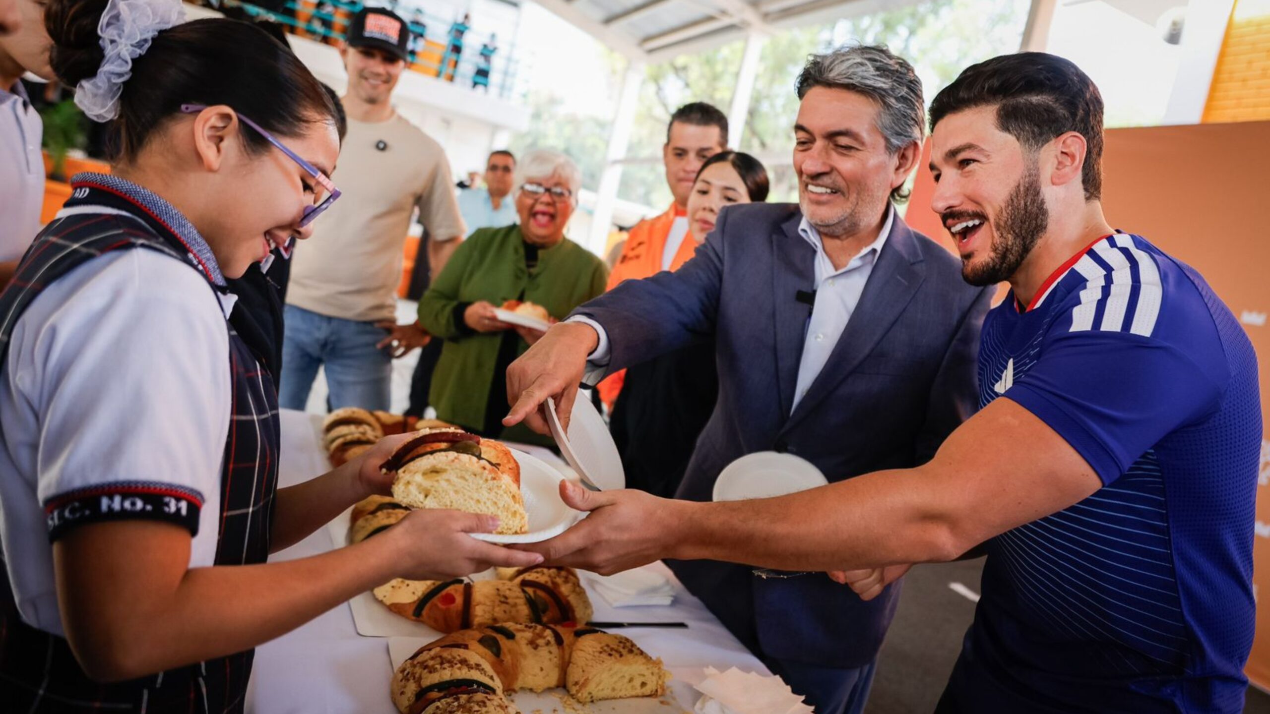 Plecas e informacion (38)