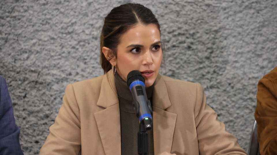 Presupuesto 2026 en Nuevo León sigue estancado; reconducción es ilegal, afirma Lorena de la Garza