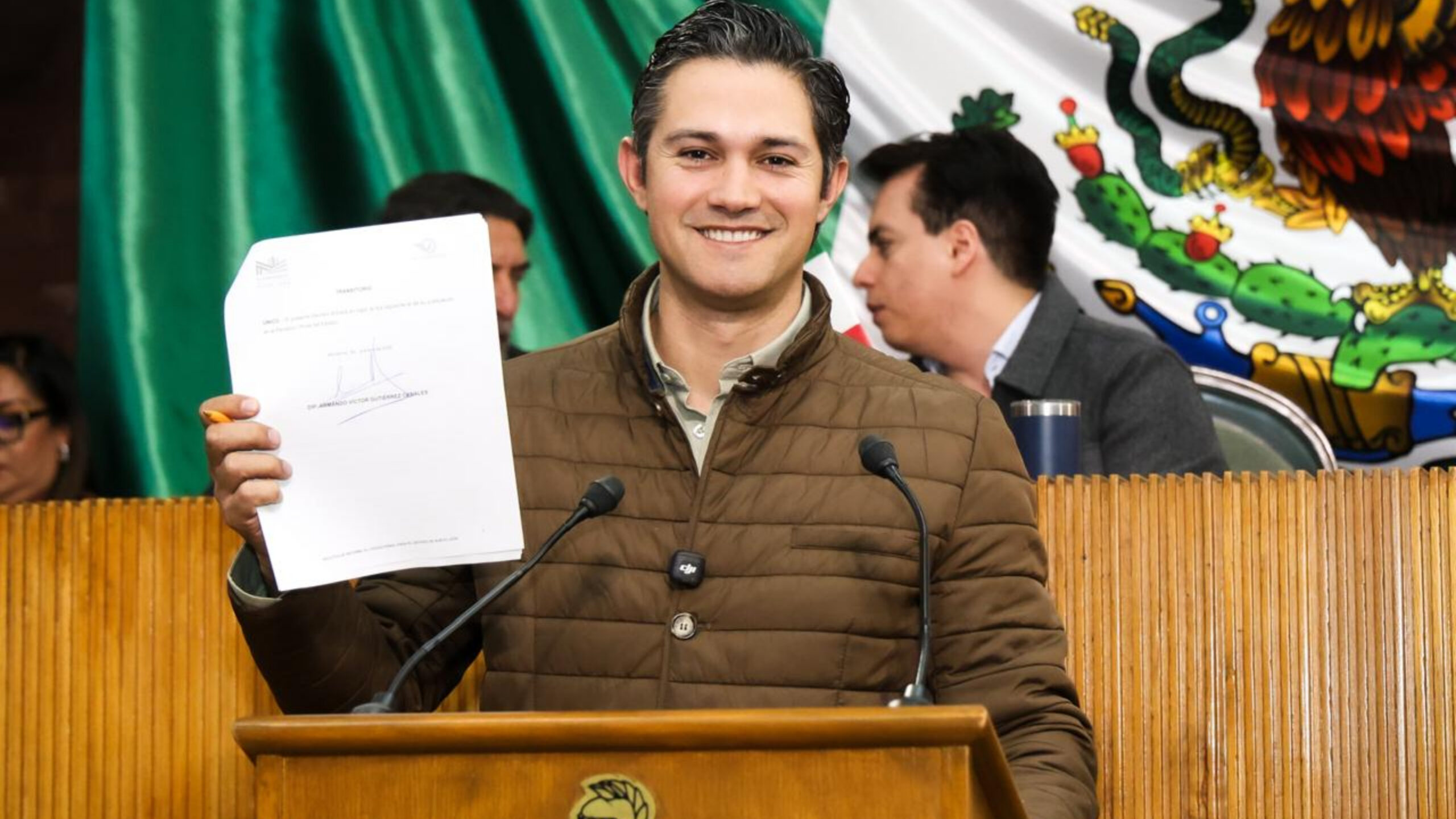 Plecas e informacion (67)