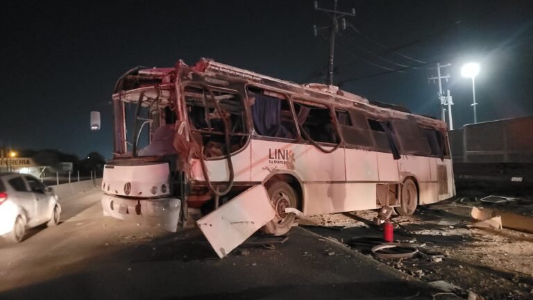 Accidente en Carretera a Monclova deja siete heridos