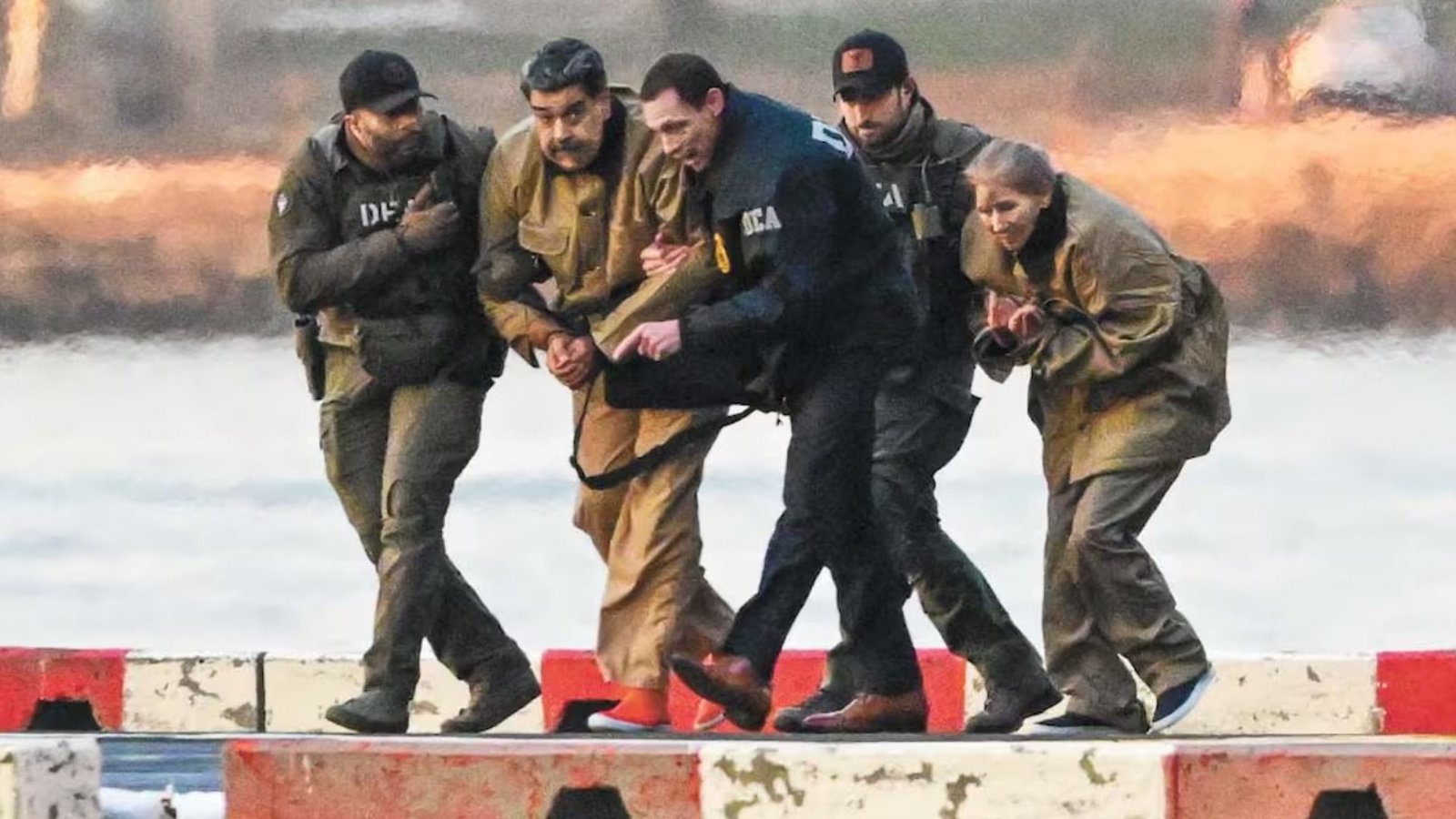 EU pide aplazar audiencia de Nicolás Maduro