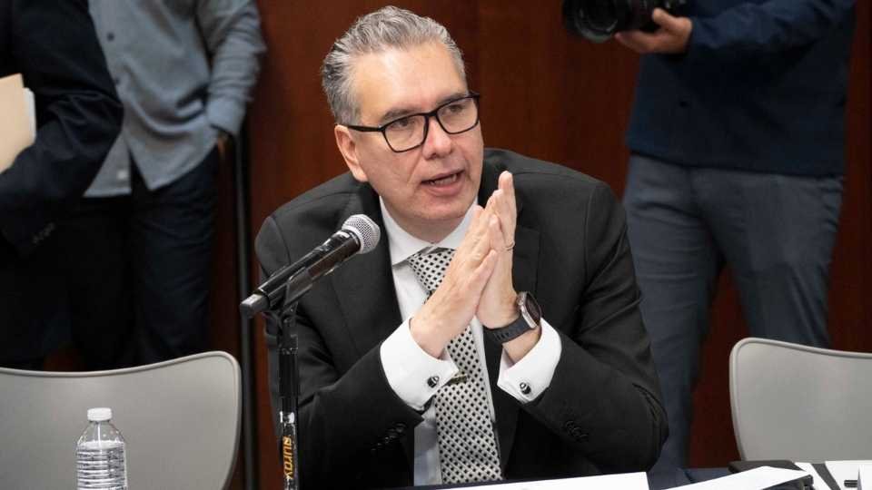 Respaldan en el Senado reducir horas de trabajo