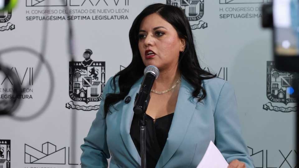 Diputados piden frenar aumento en casetas