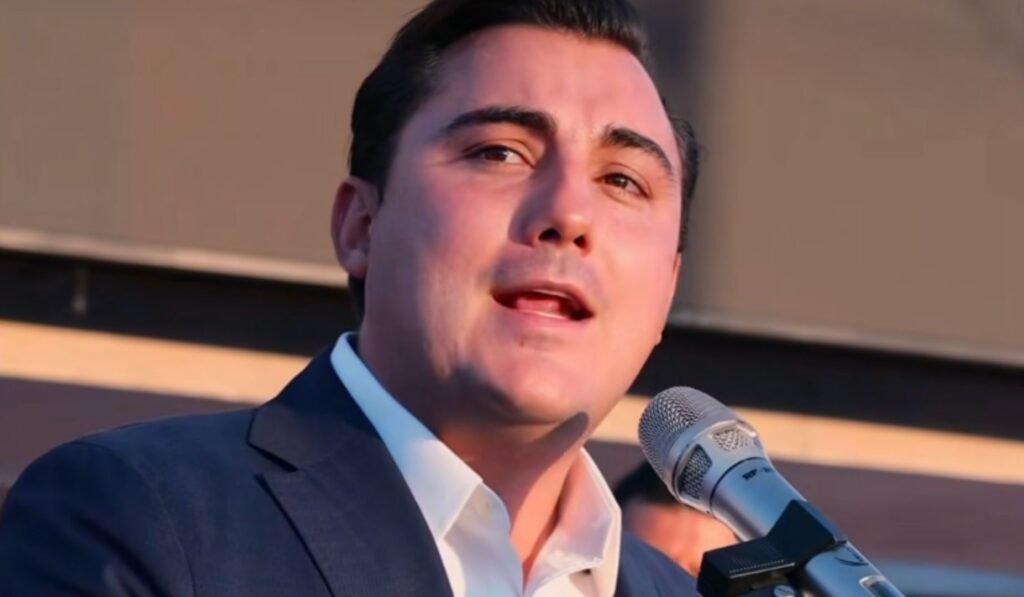 Plecas e informacion (36)