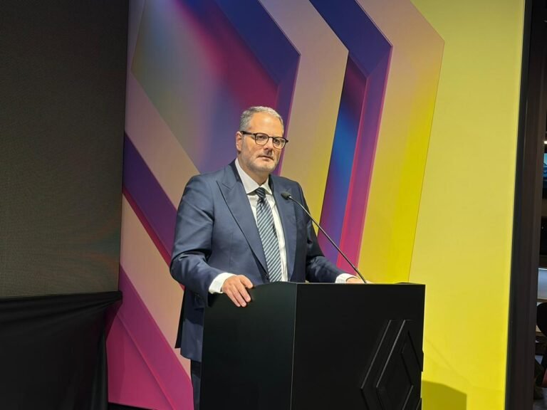 b09e21e2-fc0e-480f-a0fa-255b03137f26