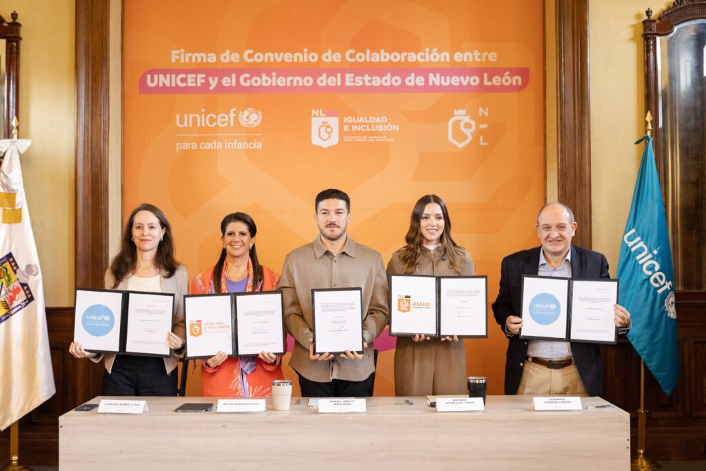 01 FIRMAN SAMUEL Y MARIANA CONVENIO DE COLABORACIÓN ENTRE UNICEF Y GOBIERNO; FORTALECEN PROTECCIÓN SOCIAL DE INFANCIAS.