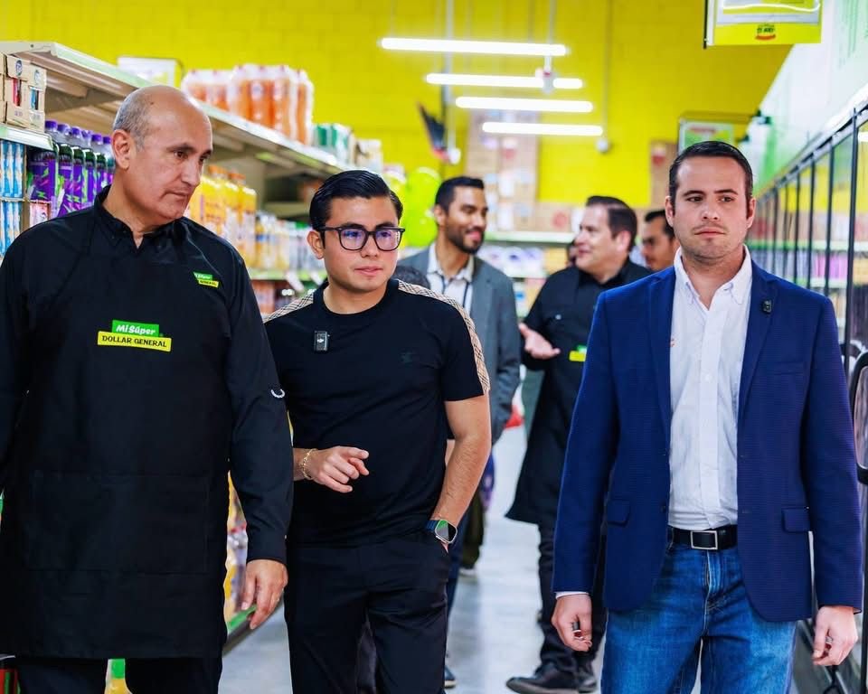 Foto 01-Comunicado 038-Félix Arratia inaugura nueva tienda de Mi Súper Dollar General en Colinas del Sol