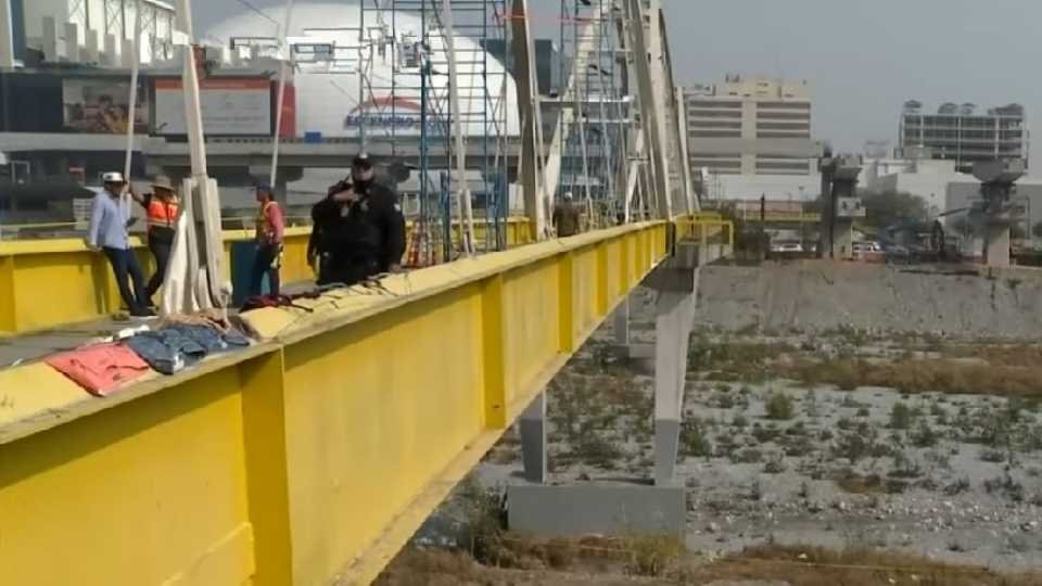 Hallan a joven sin vida en el Río Santa Catarina cerca del Puente del Papa