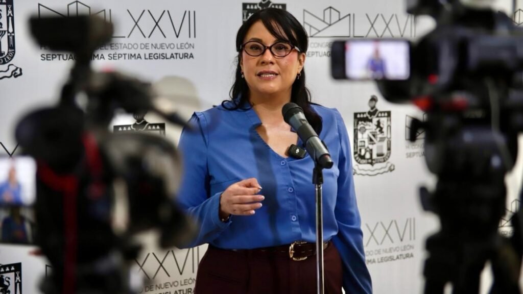 fugas de agua Monterrey red de distribución.