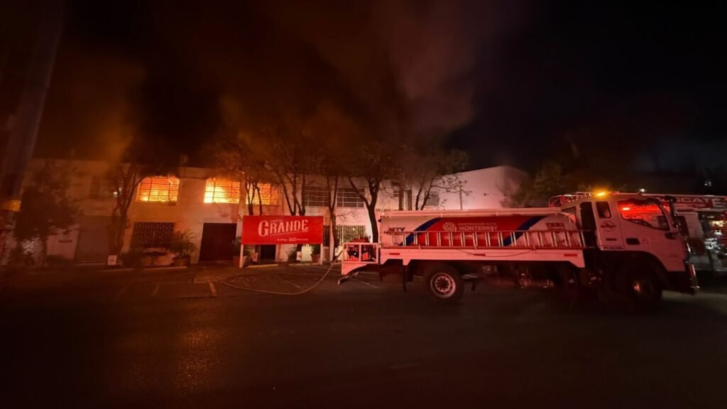 incendio colonia La Española Monterrey fábrica de café incendio Monterrey